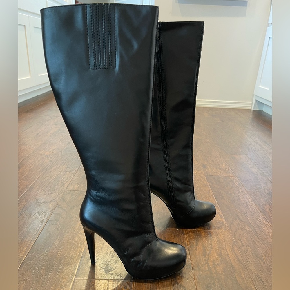 NWOT Type Z Leather Knee High Platform Boots Halloween
